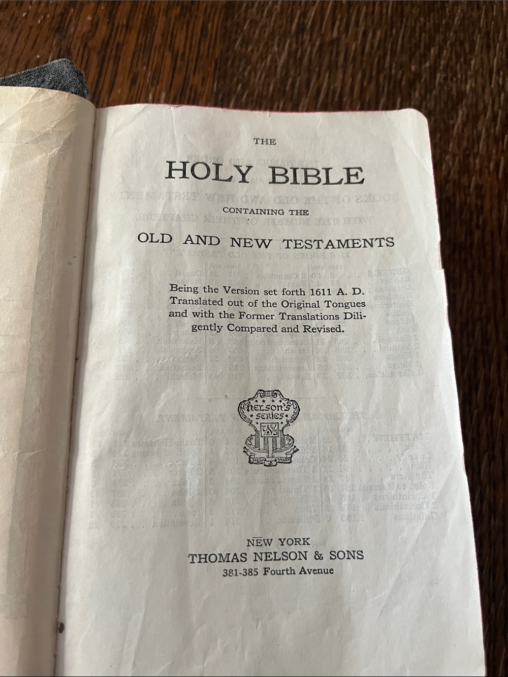 Thomas Nelson & Sons White Holy Bible - Old and New Testaments
